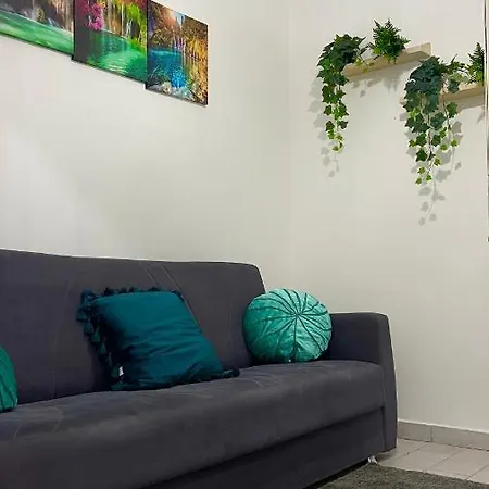 House Capodichino Ferienhaus *